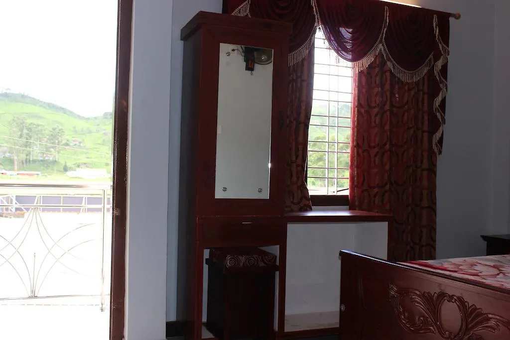 Hill Crest Hotel